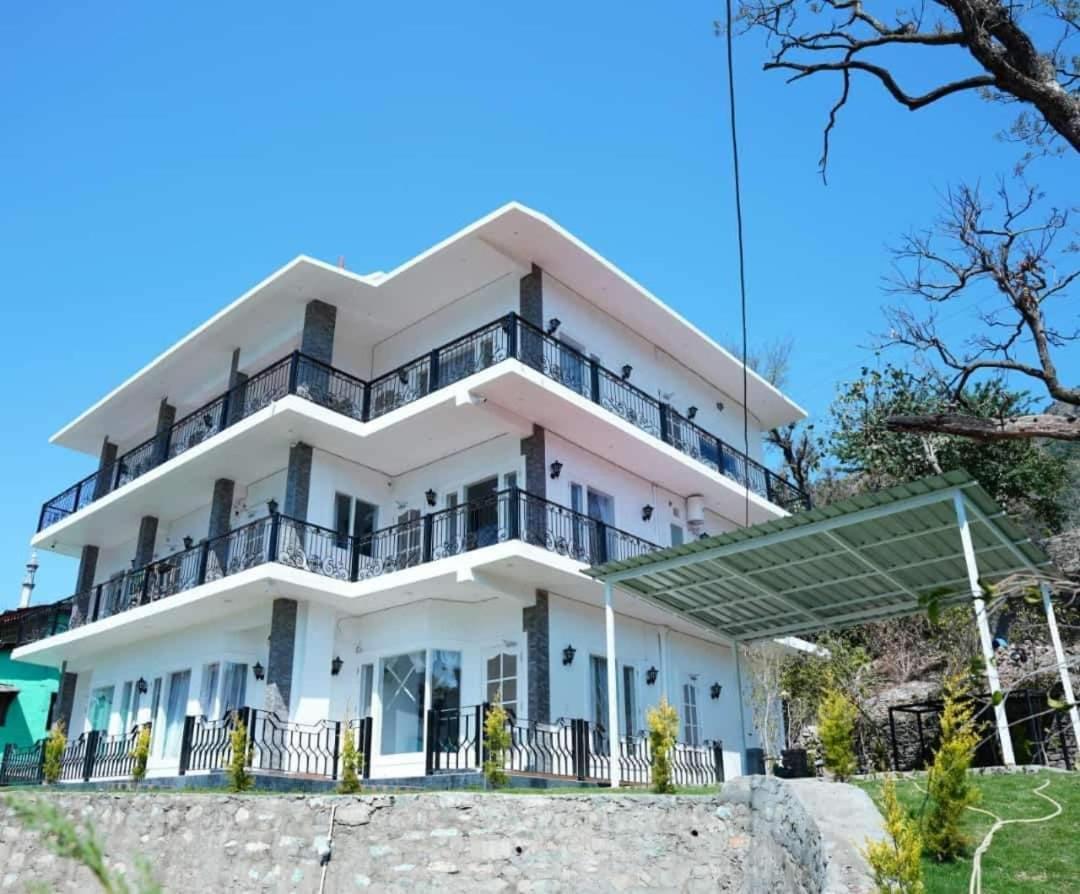 The Periwinkle Homestay Бхимтал Экстерьер фото
