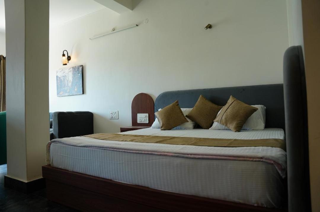 The Periwinkle Homestay Бхимтал Экстерьер фото