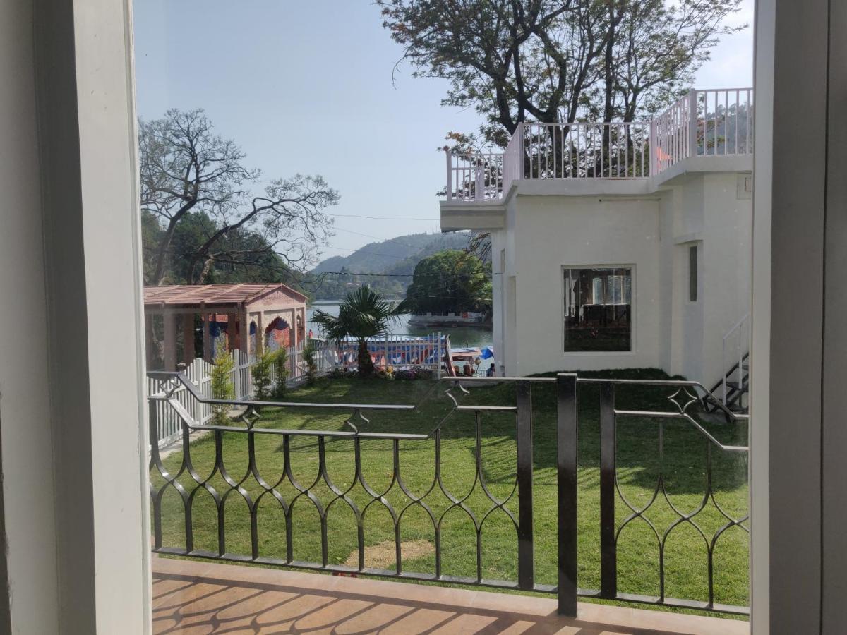 The Periwinkle Homestay Бхимтал Экстерьер фото