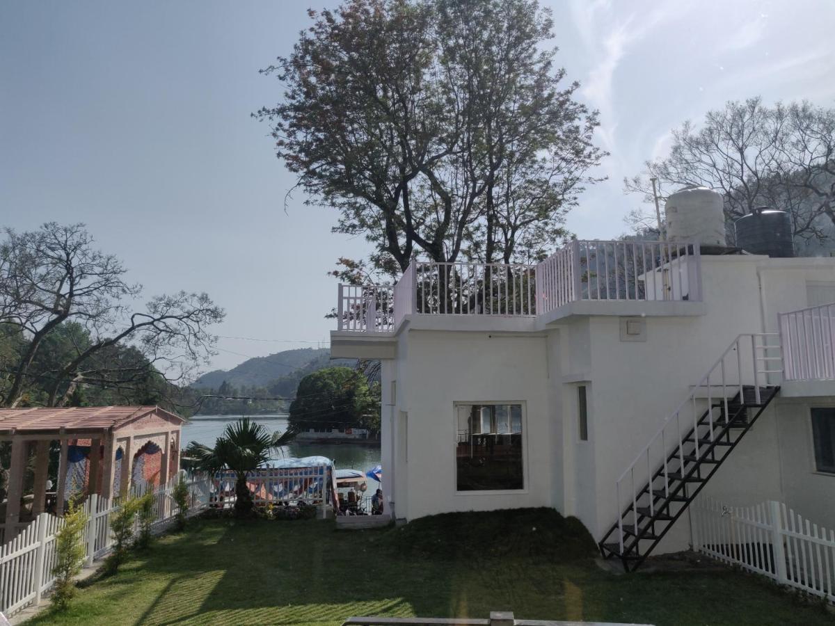The Periwinkle Homestay Бхимтал Экстерьер фото